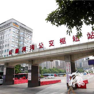重庆大巴车翻入河沟事件引发的警醒与思考