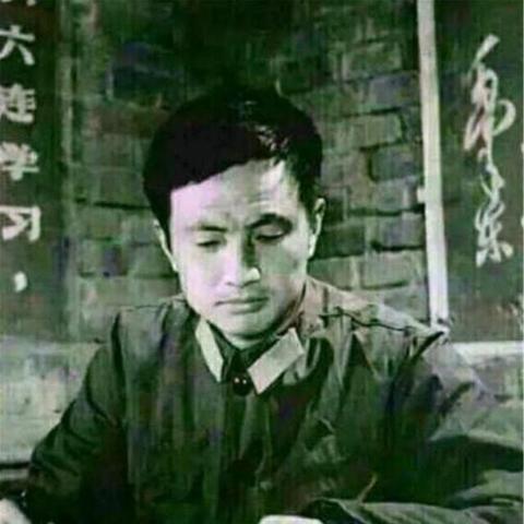 孟晚舟母亲，平凡中绽放大爱与伟大力量