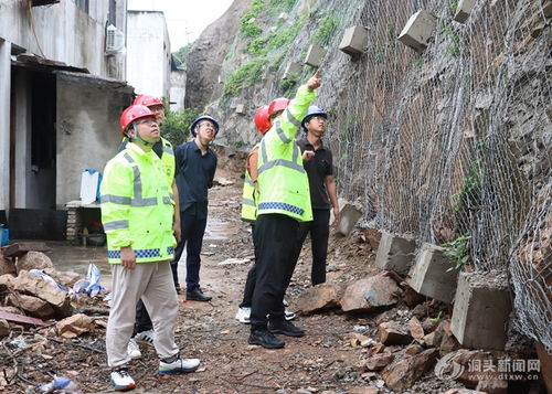 佛罗伦萨路面塌陷暴露历史名城地质隐患，城市安全面临严峻挑战