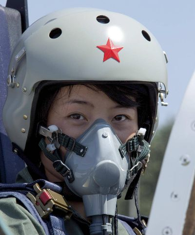 她永远是天空的女儿——余旭母亲含泪追忆金孔雀的蓝天梦
