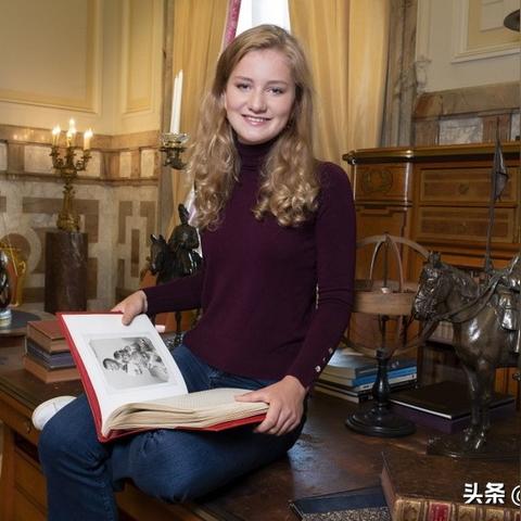 免费获取二四六天天好彩资枓，开启智慧与幸运之门