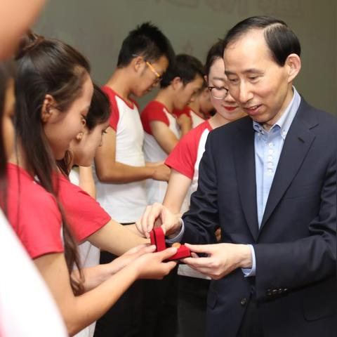 加多宝学子情，温暖希望的力量传递