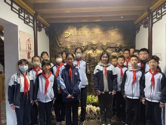 观〈开学第一课〉，传承红色基因，担当时代使命