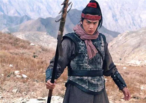 项羽坑杀，历史悲剧的沉重反思