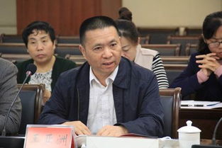 郑泽光，以沉默的刀锋，破西方话语霸权之围