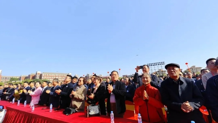 人大校庆，辉煌盛典，共谱华章