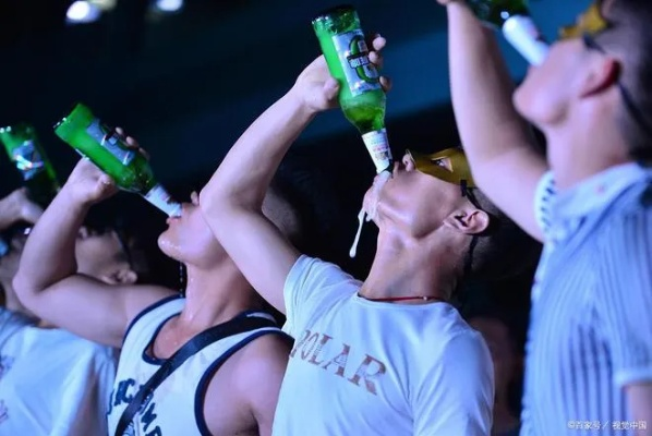 男孩KTV预存4千多背后的故事引人深思