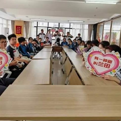 高考网上咨询，便捷的新通道助力学子答疑解惑