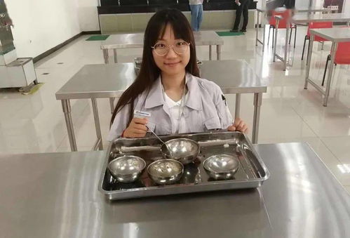 剩宴背后，舌尖上的浪费现象及深刻反思