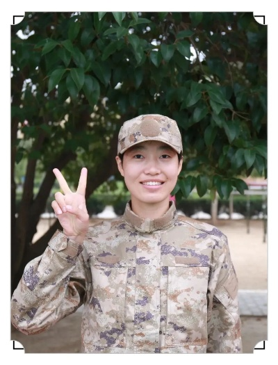 铿锵玫瑰，绽放女教官独特风采