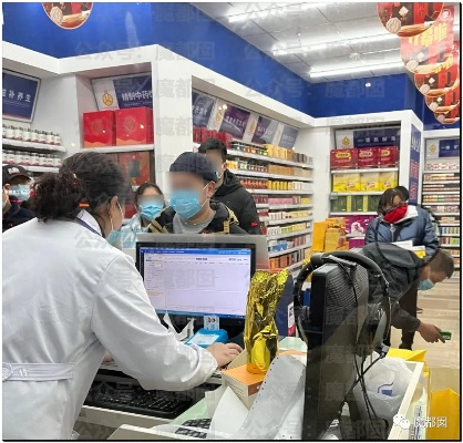 药店发退烧药引发抢购潮风波