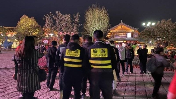 酒馆表演被指擦边遭紧急叫停，文旅部门介入调查