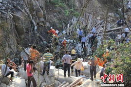 考科目二意外遭遇围墙崩塌惊魂一刻