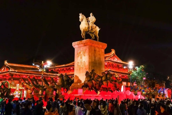 大唐不夜城，六国游客的攻陷与文化魅力的绚烂绽放