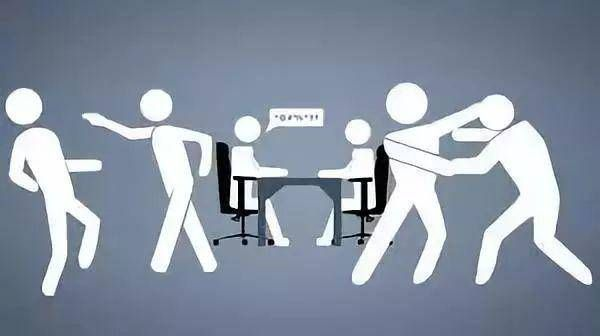 女子离职遭经理殴打，职场暴力零容忍呼吁刻不容缓