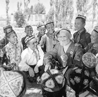 新疆70年巨变，两种精神的交织辉映