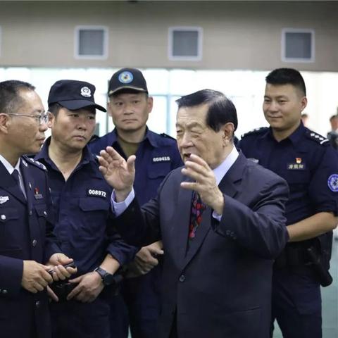 博士的独特魅力与追求，非诚勿扰