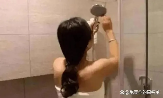 女子酒店裸身洗澡遭遇男保安窥视事件引发的思考