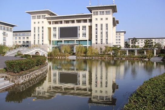 湖北中医药高等专科学校，传承中医药文化，育医学人才之摇篮