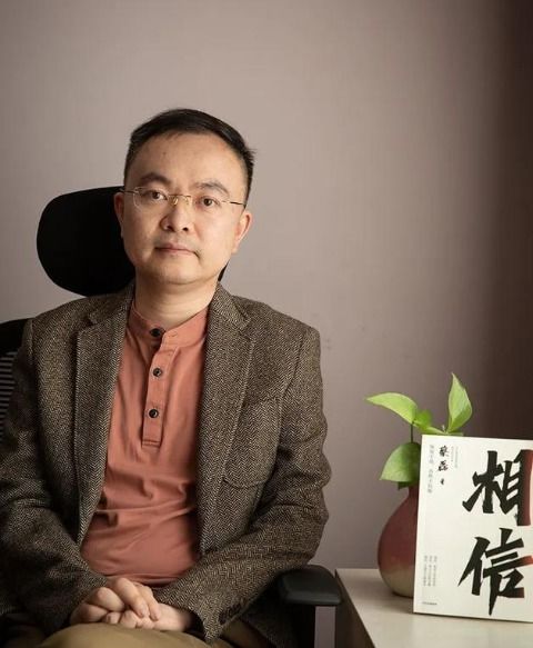 蔡磊逆境中坚韧回应，丧失语言能力，不屈辱等死，奋力前行