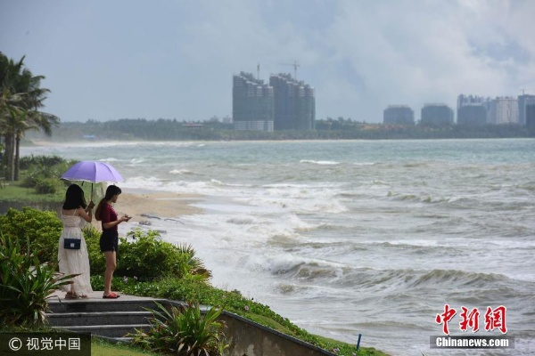 新台风直袭琼粤沿海，警惕风暴来袭