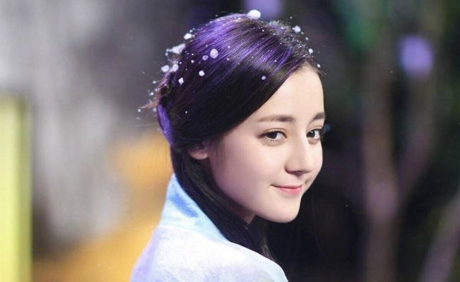 迪丽热巴嫦娥造型，神女下凡的绝美风采惊艳众人
