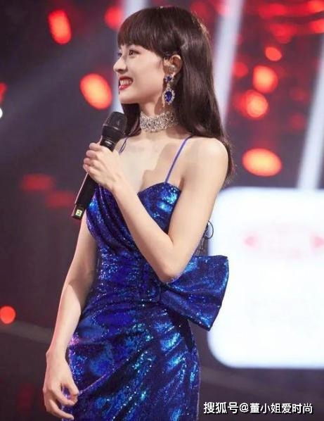薛凯琪与钟楚曦合唱月半小夜曲，音乐与演技的跨界合作完美呈现